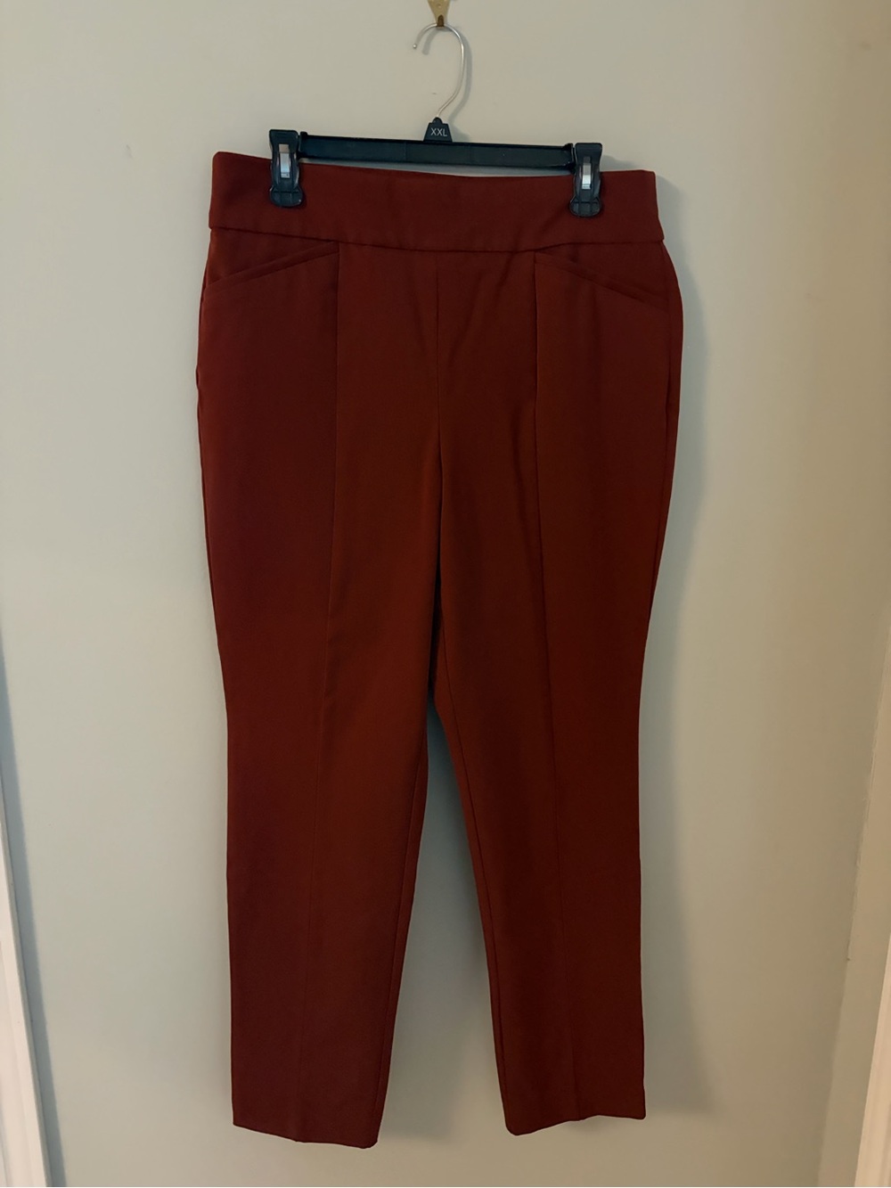 Chico's Cropped Ankle Pants in Rust